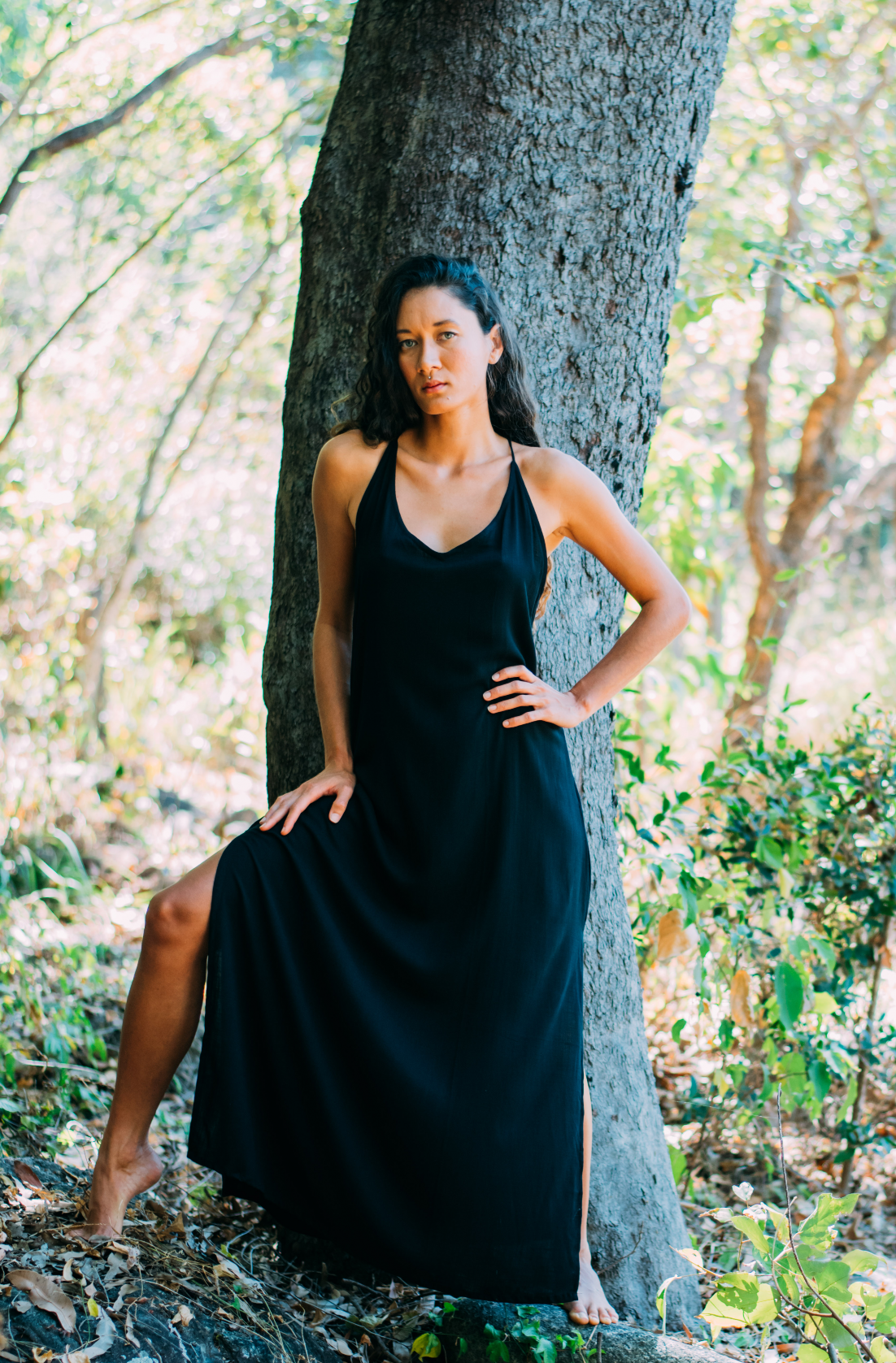 This boho maxi dress features a blend of linen and rayon for a comfortable and stylish fit. It is ethically handcrafted in Bali,